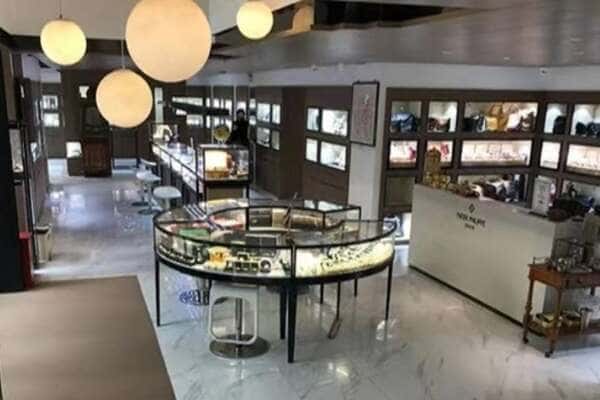 深圳市罗湖佳哥鉴酒商行